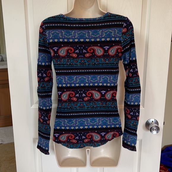 Lucky Brand Thermal Paisley Top - Picture 3 of 6